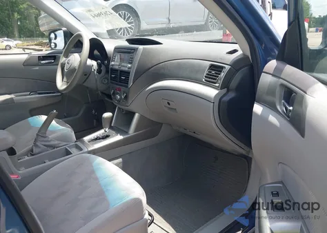 2010 Subaru Forester 2.5X Premium z USA, uszkodzony, nr VIN JF2SH6CC5AH794444